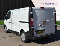 VAUXHALL VIVARO