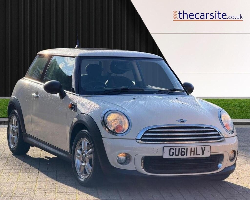 2011 MINI HATCH